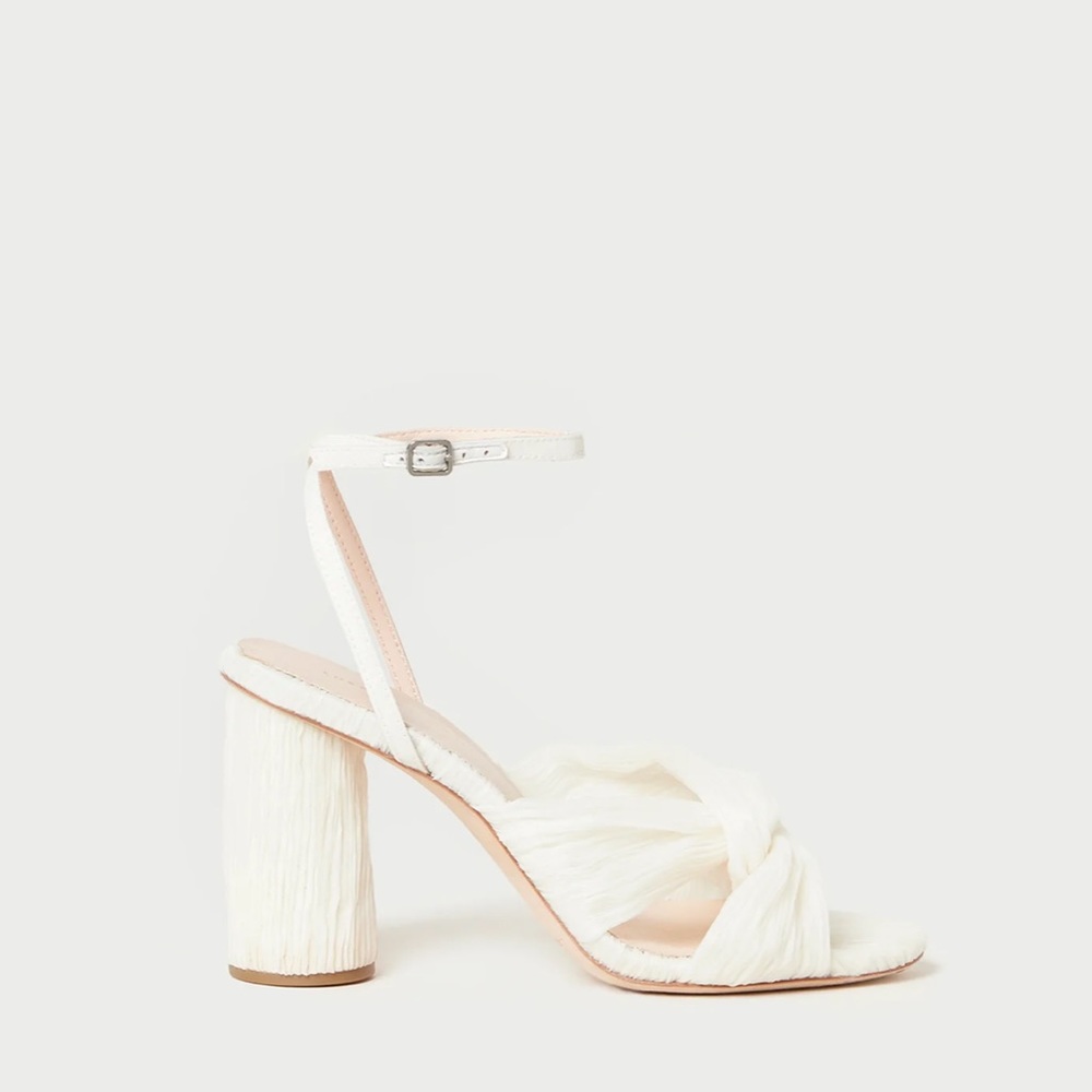 NWT Reed Pearl Pleated Twist Heel